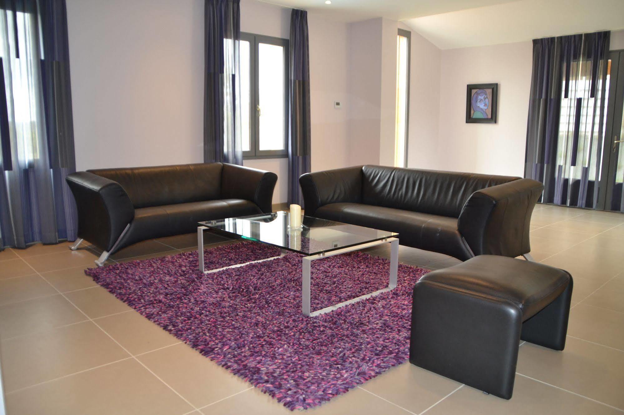 Chateau Les Merles Et Ses Villas Mouleydier Luaran gambar