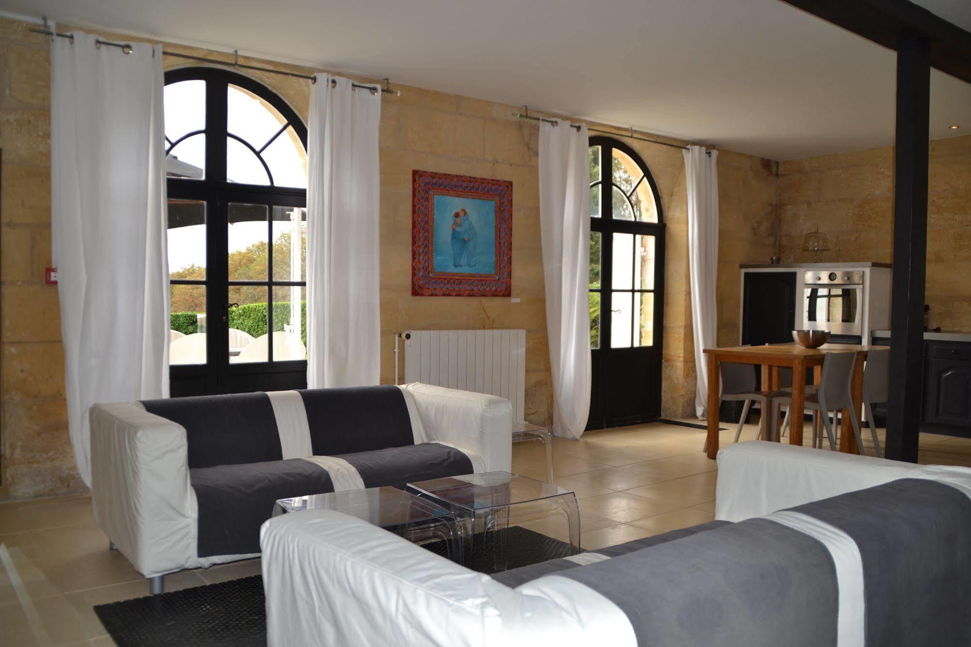 Chateau Les Merles Et Ses Villas Mouleydier Luaran gambar